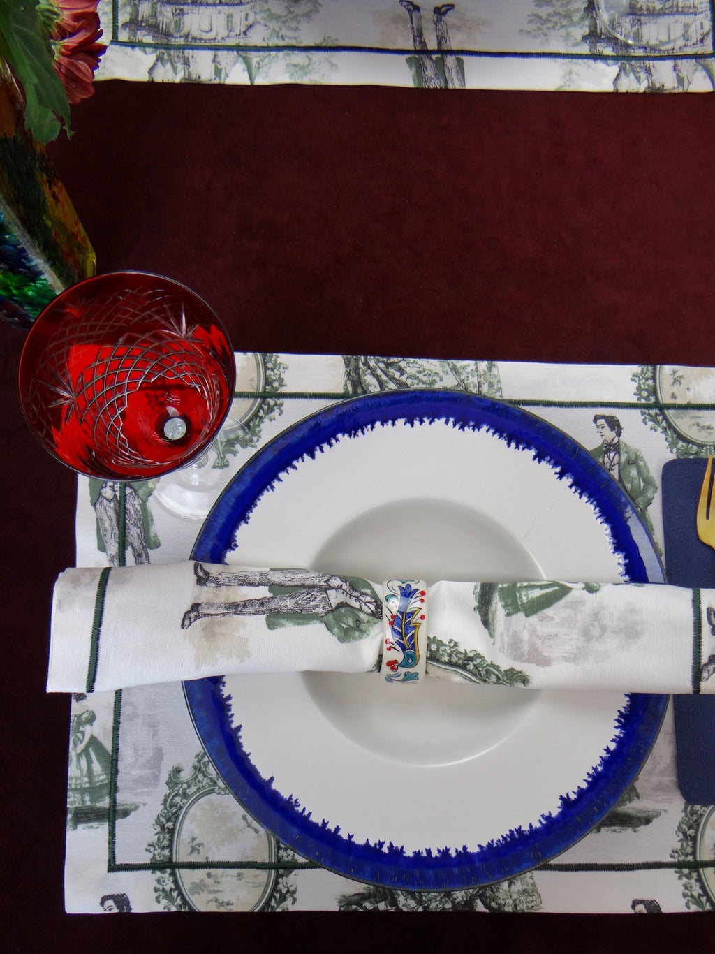 Forest Village - 8 Piece Table Linen Set