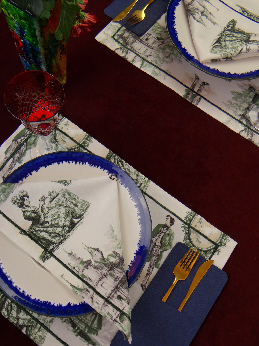 Forest Village - 8 Piece Table Linen Set