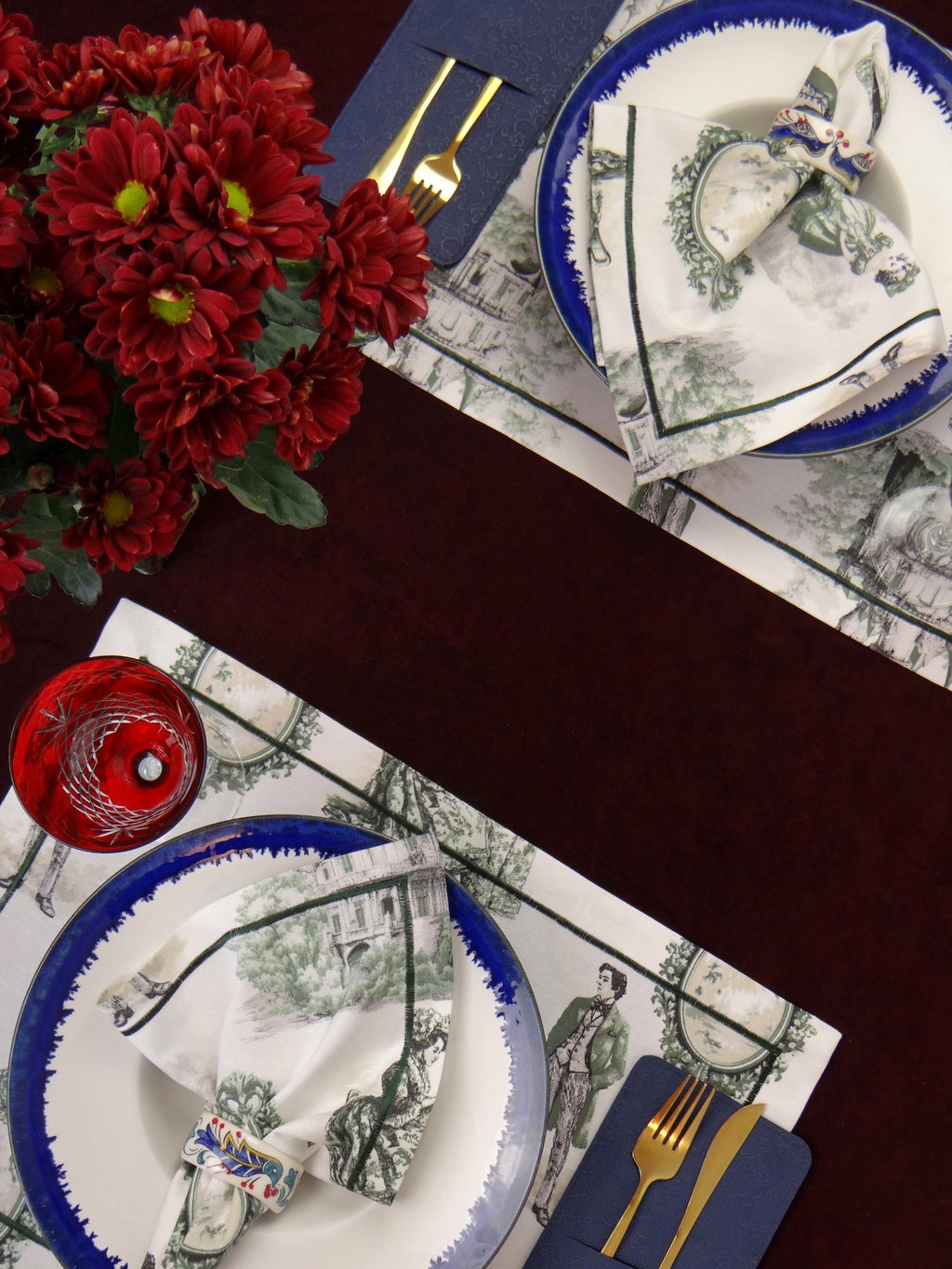 Forest Village - 8 Piece Table Linen Set