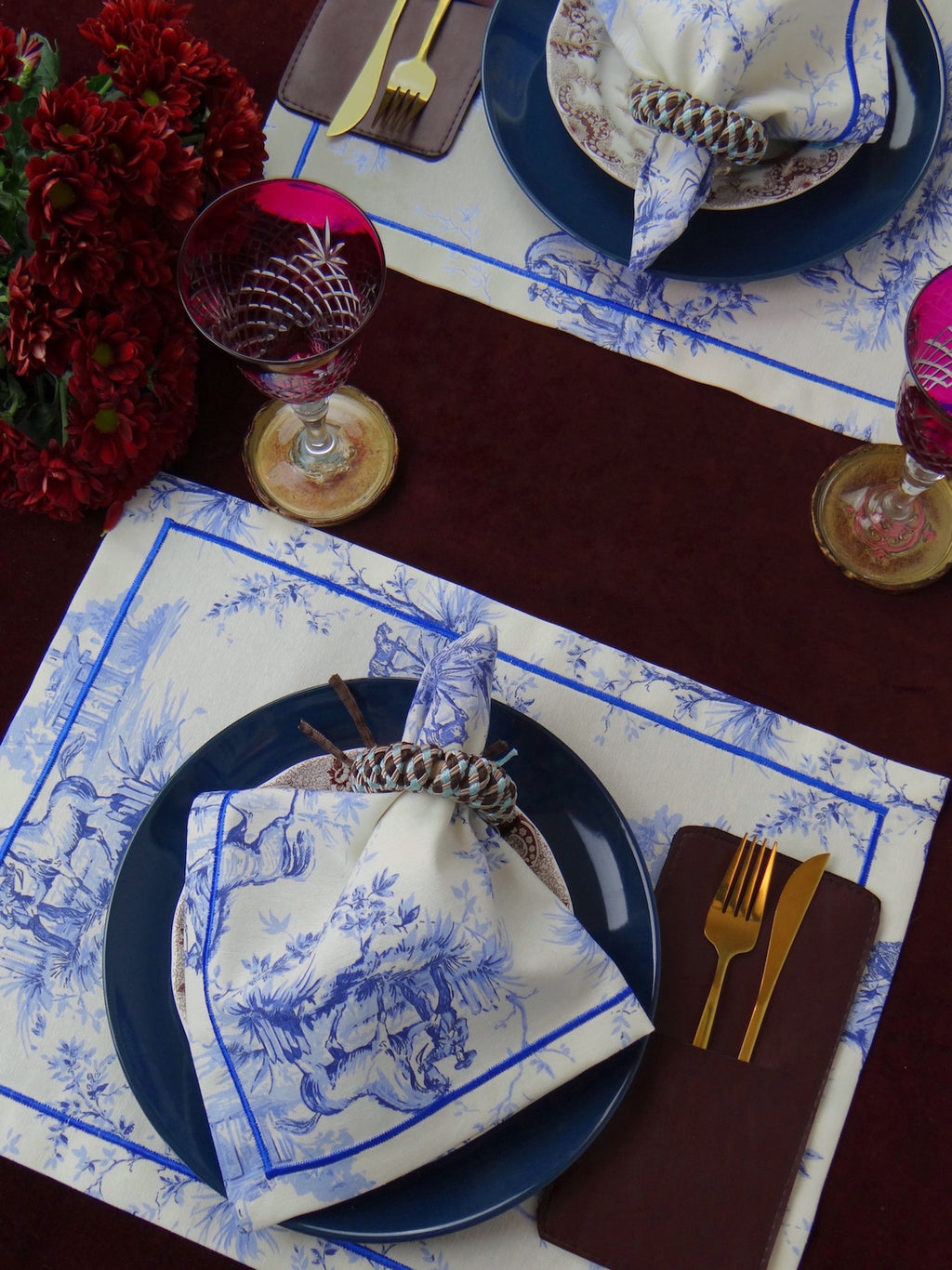 Azure Village - 8 Piece Table Linen Set