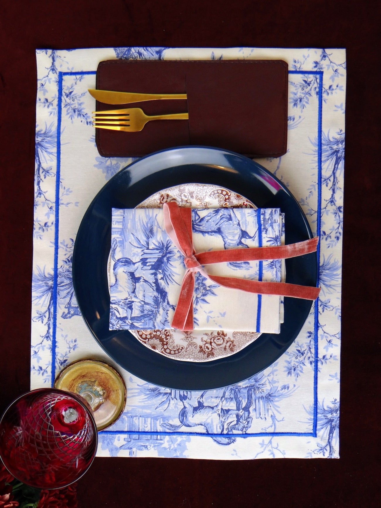 Azure Village - 8 Piece Table Linen Set