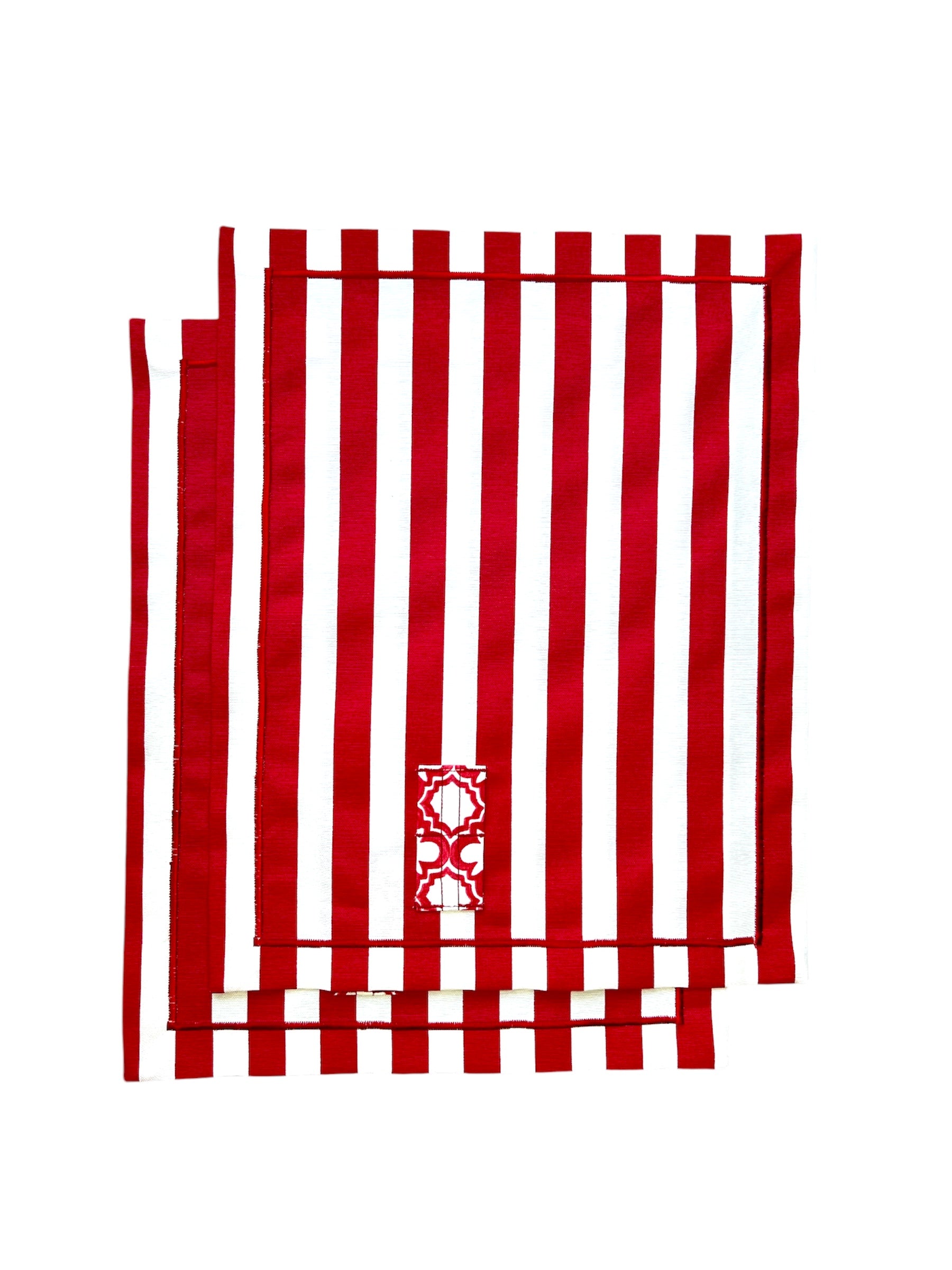 Ruby Tide - 8 Piece Table Set