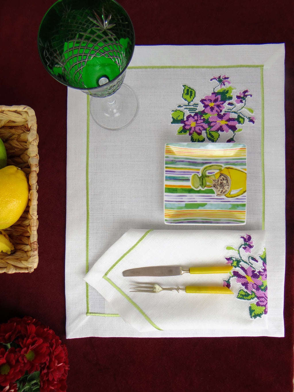 Wisteria Mist - 8 Piece Table Set