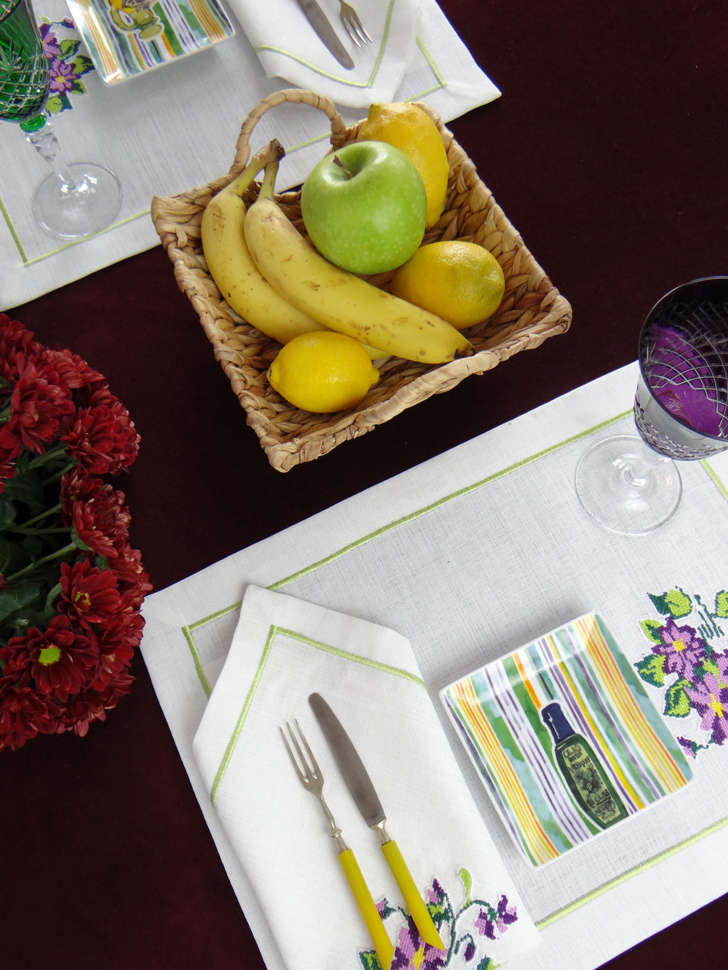 Wisteria Mist - 8 Piece Table Set