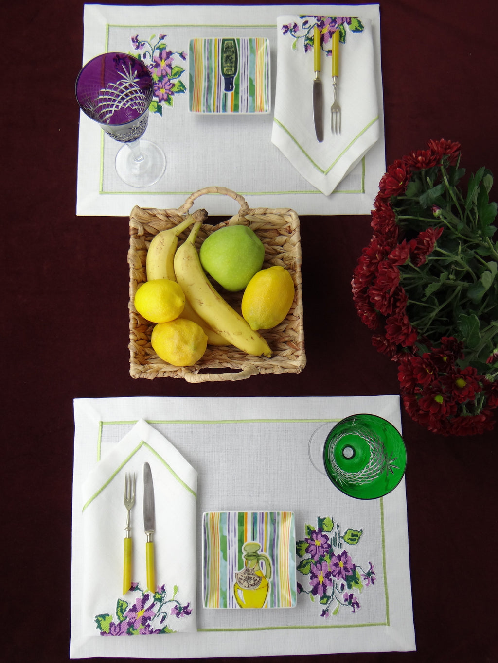 Wisteria Mist - 8 Piece Table Set