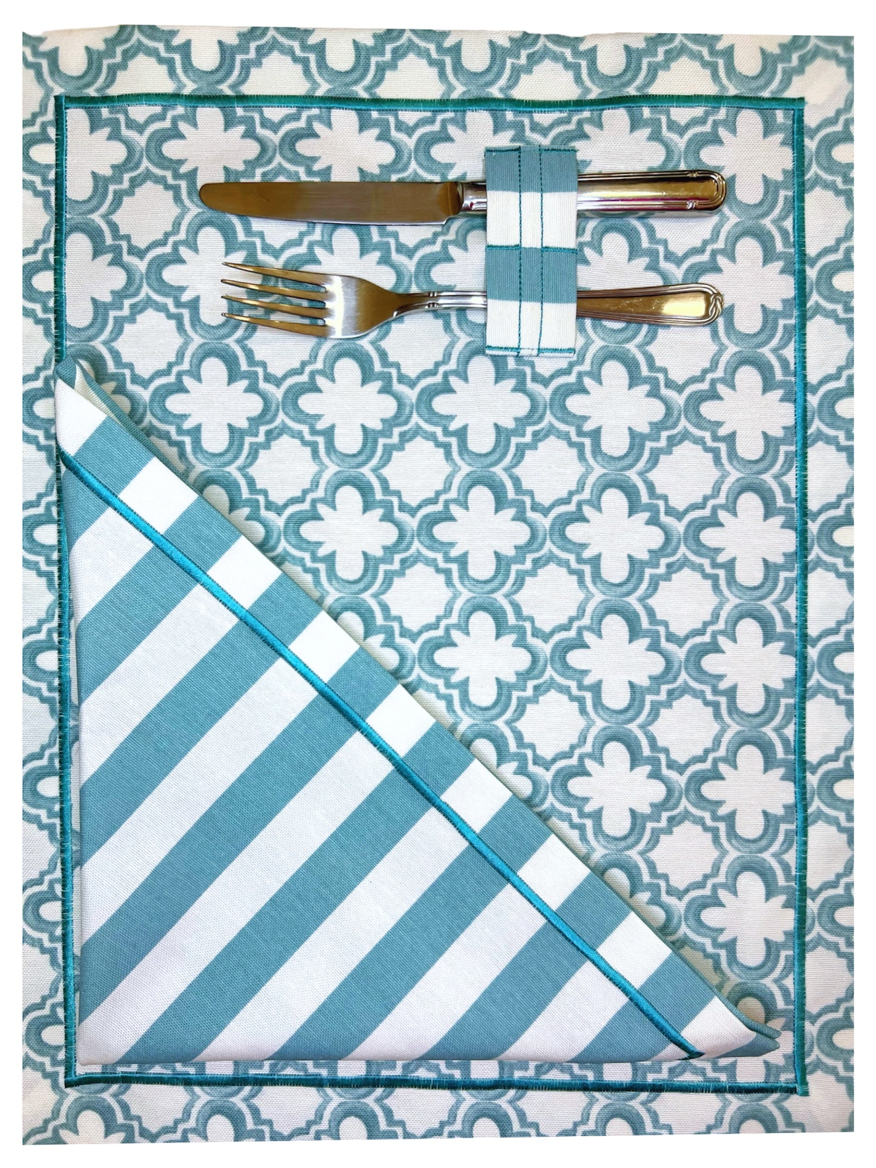 Mediterranean Mosaic Table Set