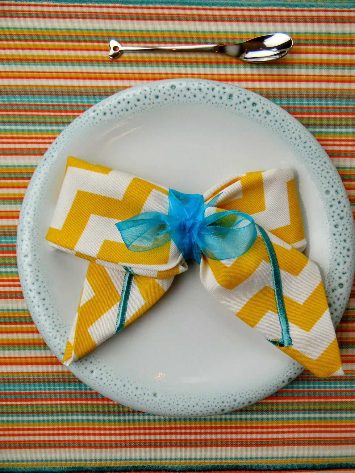 Orange Horizon - 8 Piece Table Set