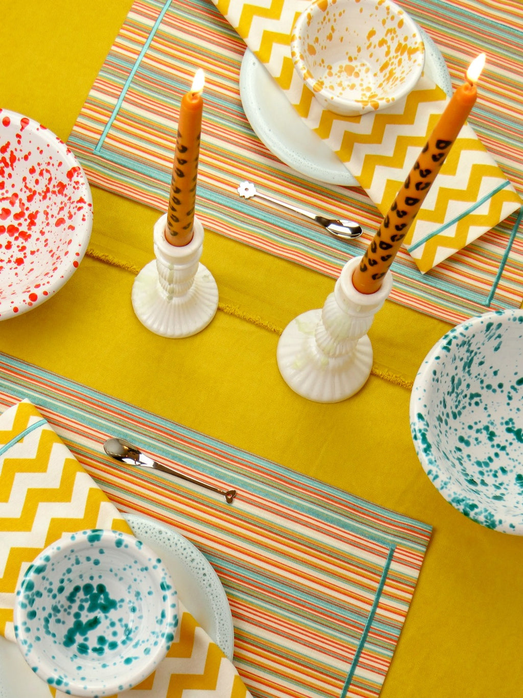 Orange Horizon - 8 Piece Table Set