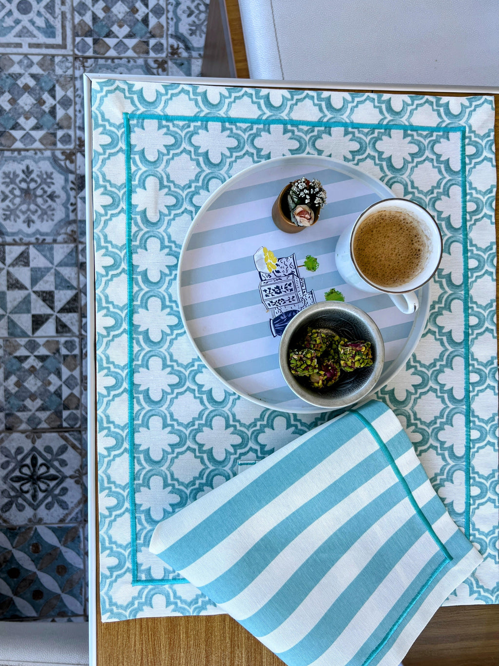 Mediterranean Mosaic table set with 4 duck linen placemats and 4 napkins in turquoise, full 8-piece set