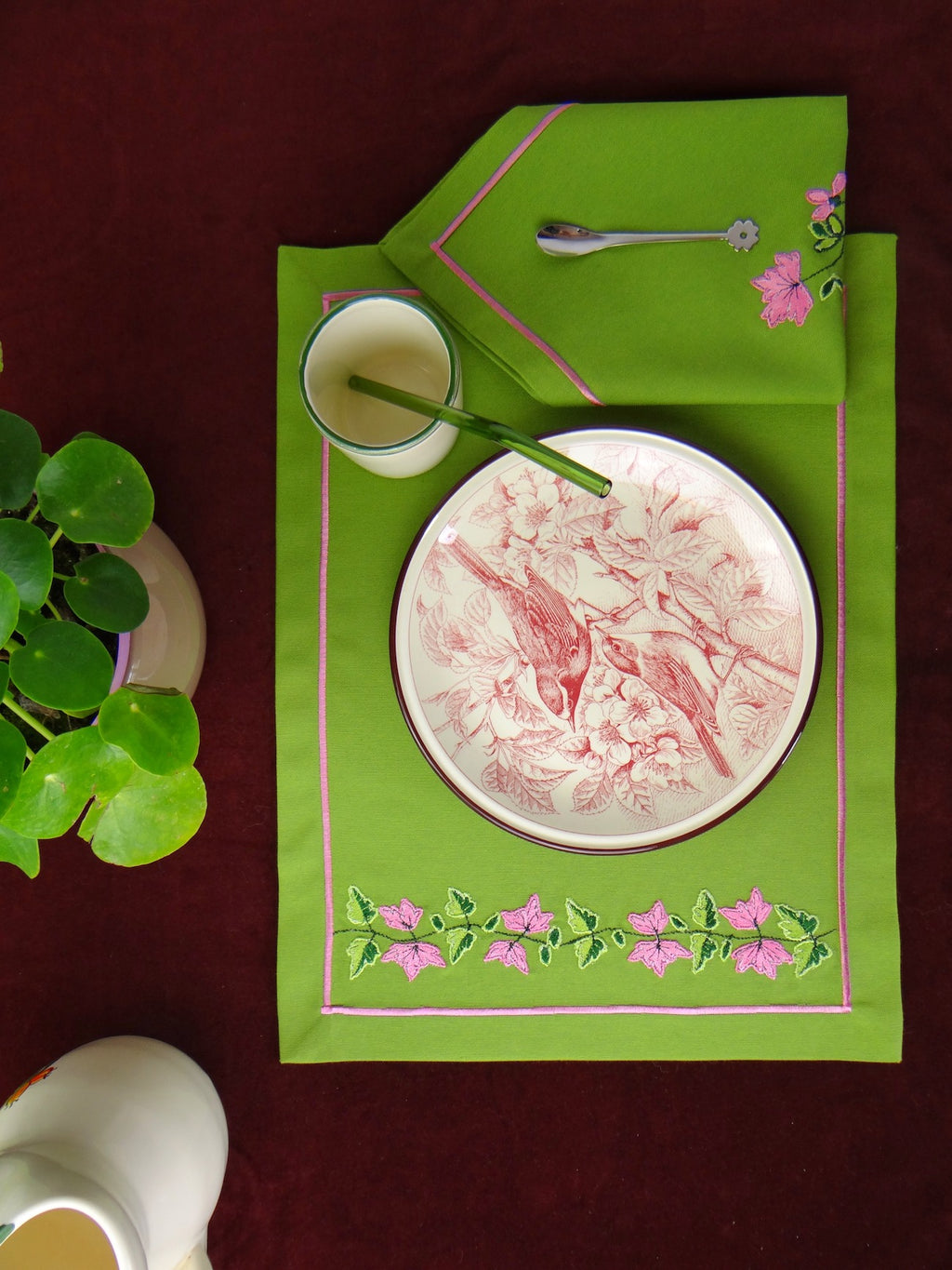 Dusky Bloom - 8 Piece Table Set